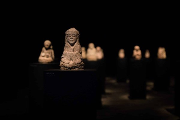 What Are the New Frontiers in Virtual Reality for Pain Management?